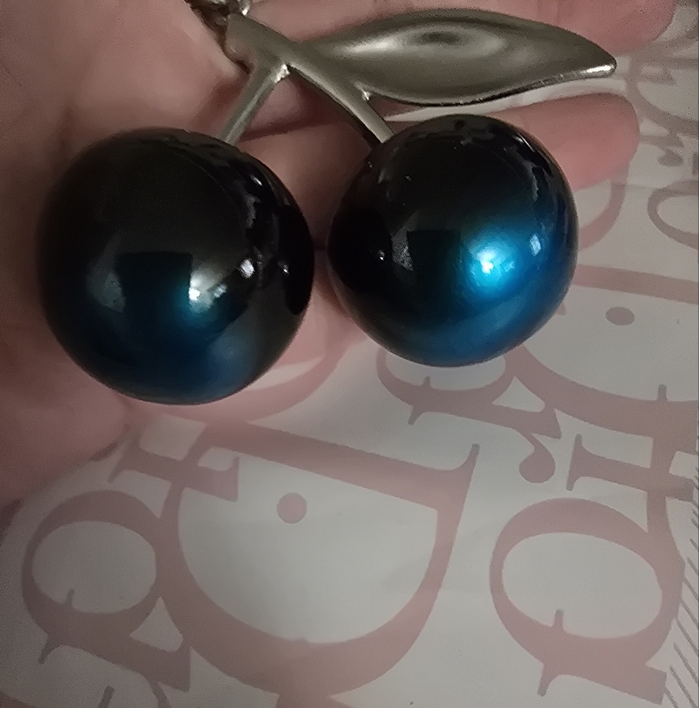 Ombre Cherry 🍒 Bag Charm/ Keychain New - Picture 6 of 6